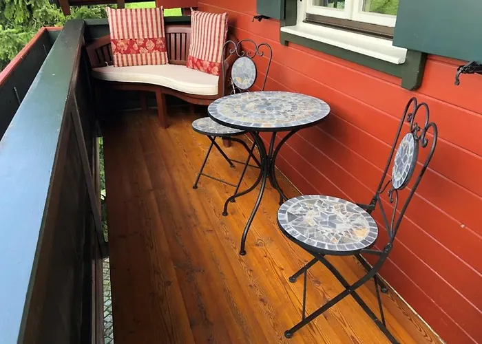 Rotes Haus In Klassik Apartment Füssen